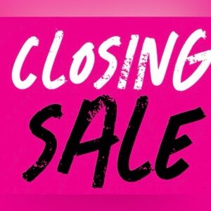 🔥🔥 CLOSET CLEAR OUT! MAKE AN OFFER 💗💞 PRICES NEGOTIABLE & DISCOUNT SHIPPING 📦🔥🔥